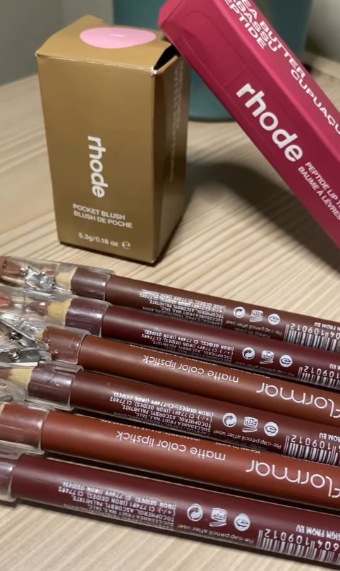 Glow-Up Trio- 1Pc Rhode Pocket Blush + 1 Pc Rhode Lip Gloss + 6pcsFlormar Matte Color Lipstick Pencil Set – Long Lasting Lip & Cheek Makeup