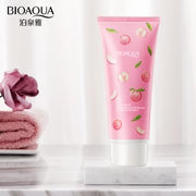 1 Piece Bioaqua Peach Glowing Extract Hand Cream 30g BQY00170